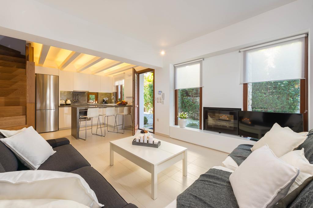 Katerina Boutique Villa Rhodes City ภายนอก รูปภาพ